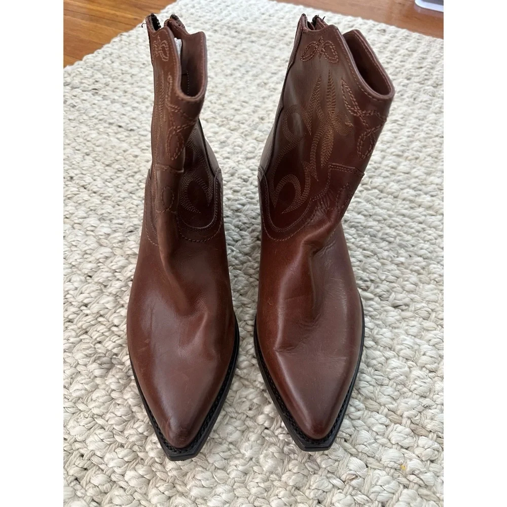 FRYE Boots - Picture 3 of 8